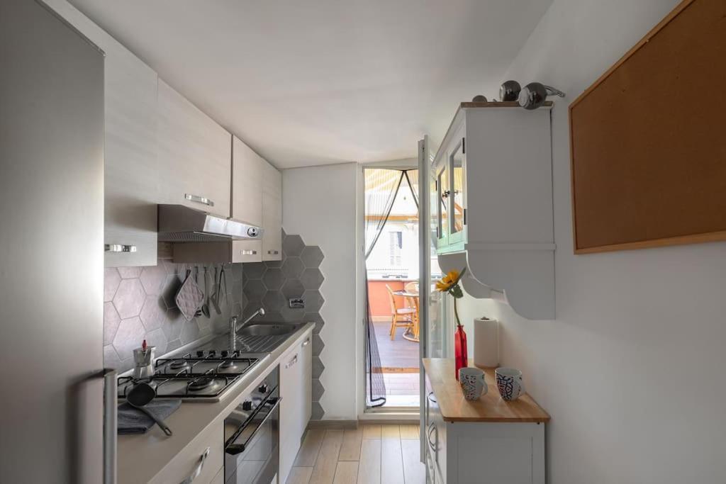 Penthouse With Jacuzzi On Private Terrace In Trastevere Apartamento Roma