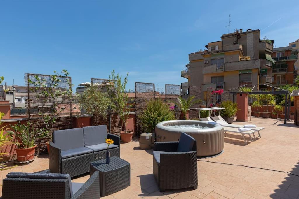 Apartamento Penthouse With Jacuzzi On Private Terrace In Trastevere *
